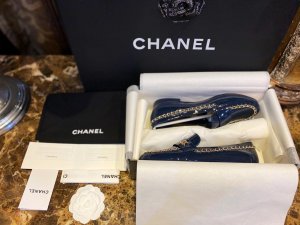 Chanel 34-41 宝石蓝漆皮链条乐福鞋