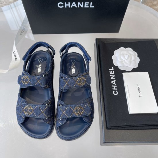 Chanel 经典魔术贴凉鞋2021新色代购级别 材质与工艺： 原版羊皮/特殊工艺软呢布面料 定然哑光质地羊皮内里 开模双C饰扣 意大利产真皮大底 Size：35-40 - Click Image to Close