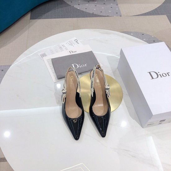 Dior 2020黑色漆皮9.5cm 面料：原版进口上等漆皮 内里：原版羊皮 大底：意大利真皮底 跟高：9.5cm 码数：34-40 - Click Image to Close