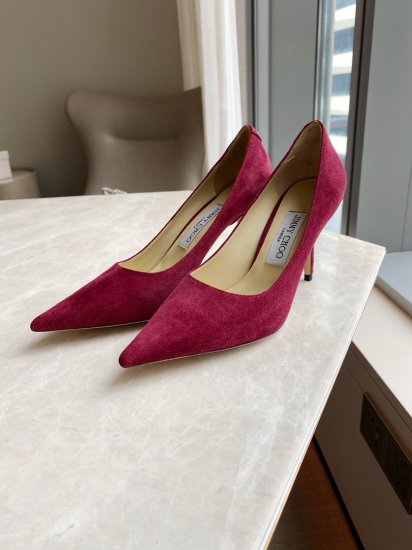 Jimmy Choo JimmyChoo 跟高8.5cm 尖头、浅口、羊京鞋面 鞋面：进口羊鲸 内里：进口全粒面水晶羊皮 大底：真皮大底 跟高： 平底1.0cm 中跟6.5cm 高跟8.5cm SIZE ：35-40 - Click Image to Close