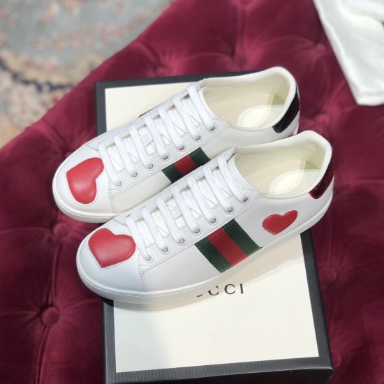 Gucci GG Ace Sneakers 经典小白鞋系列 爱心款 原版空胶工艺，原版开模橡胶大底，原版珍珠牛皮内里，光泽度高，软硬度适中，不易褶皱。正品一致荧光防伪线。女款 34-39（专柜一致偏大一码，37脚拿36鞋码） - Click Image to Close