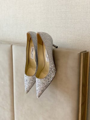 Jimmy Choo 6.5cm 尖头、浅口、鞋面粗细拼接 鞋面：高密度格丽特 内里：进口全粒面水晶羊皮 大底：真皮大底 跟高： 平底1.0cm 中跟6.5cm 高跟8.5cm /尺寸信息./ SIZE ：35-40