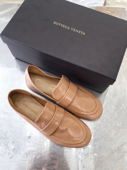 Bottega Veneta 原版皮 专门定制的进口蜡感牛皮胚 单层内里全小羊皮垫脚 大底:意大利皮底 码数：35-40 - Click Image to Close