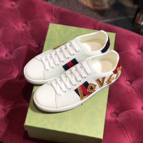 Gucci GG Ace Sneakers 经典小白鞋系列 我们直接通过香港贸易公司定制的略微光泽正品一致偏灰一点点的原版小牛皮材质鞋面，是你们所能看到的最最接近正品的皮纹、颜色、光泽。每尺皮料成本比普通皮料贵整整一倍。原版空胶工艺，原版开模橡胶大底，原版 - Click Image to Close