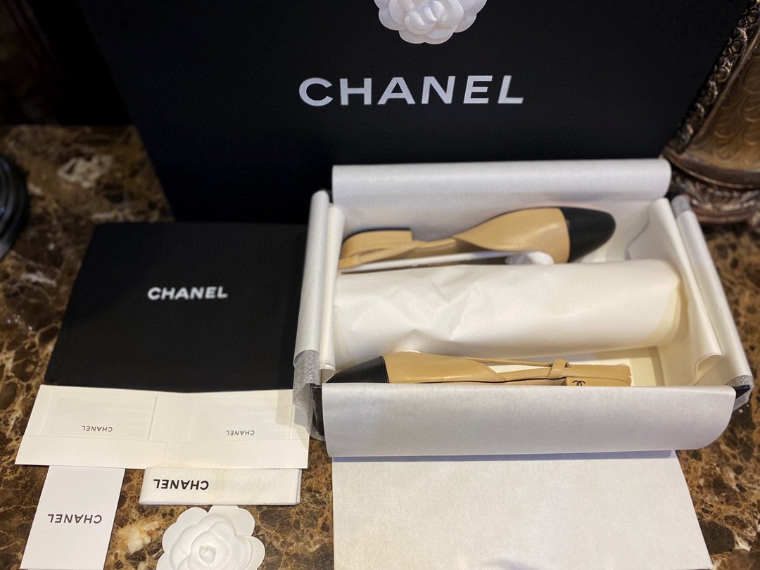 Chanel 杏色黑皮头 34-41