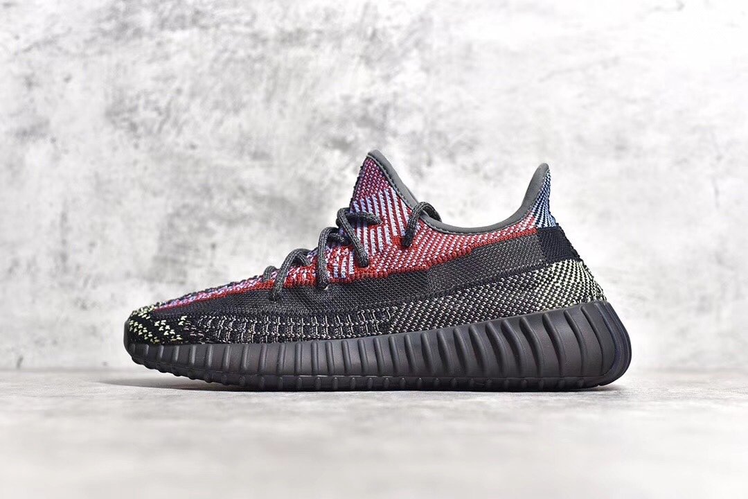 Yeezy Boost 350V2 “Yecheil” 黑红 满天星反光版 货号：FX4145 万邦原厂鞋面 原厂鞋带 原厂巴斯夫大底 市面独家原厂前支撑双向弹力材料 正确后跟外翻弧度 尺码 36 36.5 37 38 38.5 39 40 40.5 41