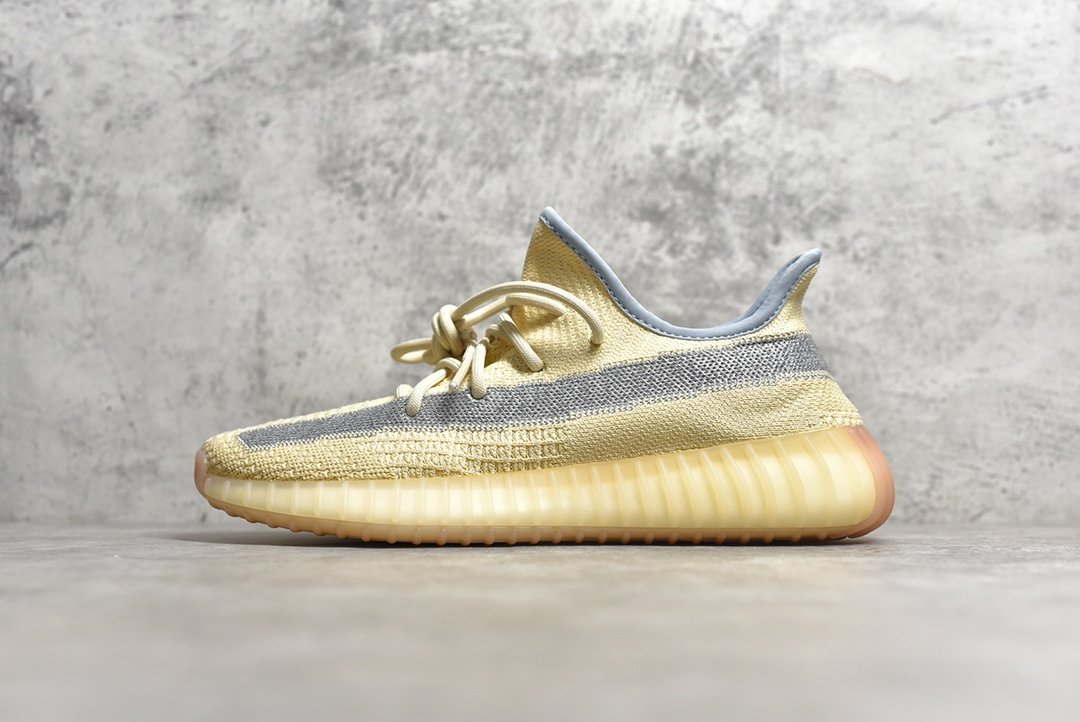 yeezy 350v2“Linen”麻布 奶油 侧透满天星--纯德国进口巴斯夫爆米花，购买阿迪公司正品资料研发，原代工厂生产，进口公司材料产出，与Real相似度99.9% 码数 : 36 36.5 37 38 38.5 39 40 40.5 41 42 4