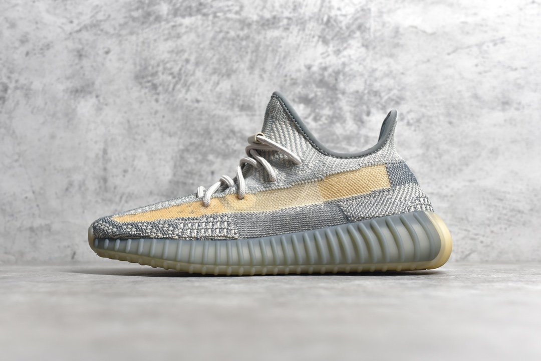 yeezy 350v2“Isrsfil”灰蓝--纯德国进口巴斯夫爆米花，购买阿迪公司正品资料研发，原代工厂生产，进口公司材料产出，与Real相似度99.9%，市面独家发售 码数 : 36 36.5 37 38 38.5 39 40 40.5 41 42 4