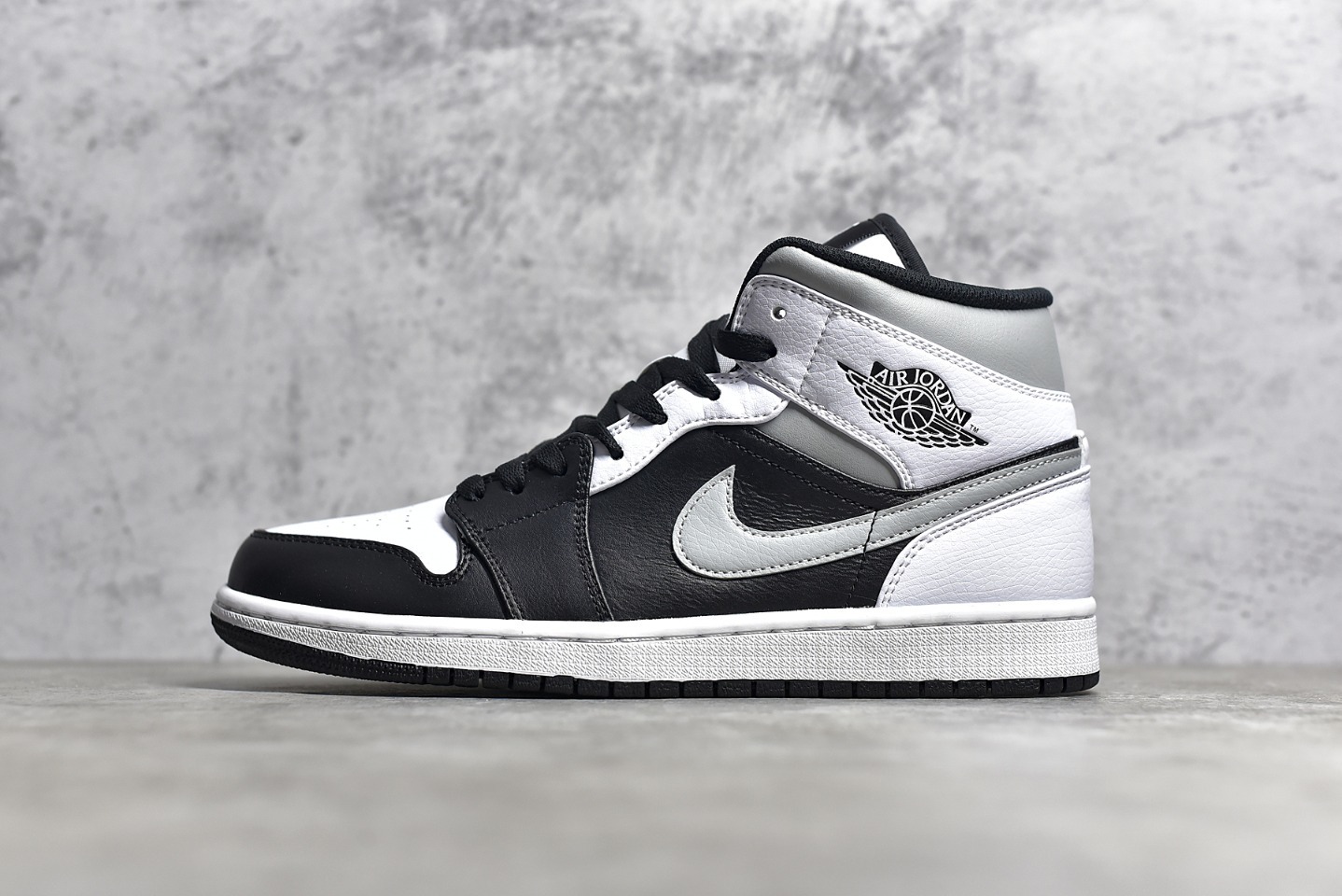 【男码】 市面唯一纯原级别 Air Jordan 1 MiD 影子 尺码 40 40.5 41 42 42.5 43 44 44.5 45 46