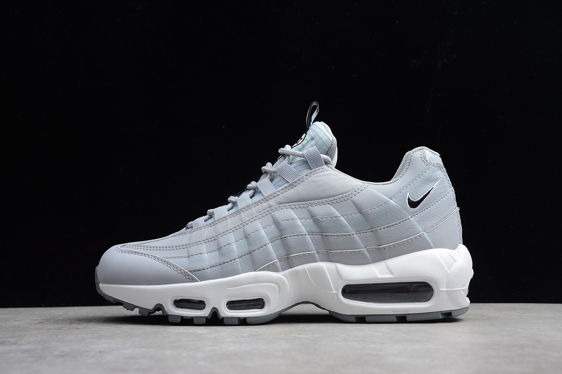 【男码】纯原版本--Nike Air Max 95 灰色 ！ 尺码 : 40 40.5 41 42 42.5 43 44 44.5 45