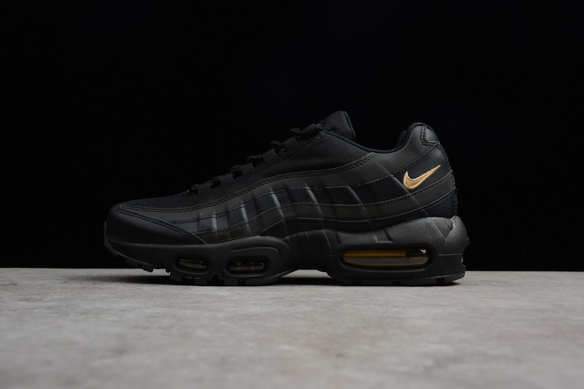 【男码】纯原版本--Nike Air Max 95 黑色金勾 ！ 尺码 : 39 40 40.5 41 42 42.5 43 44 44.5 45