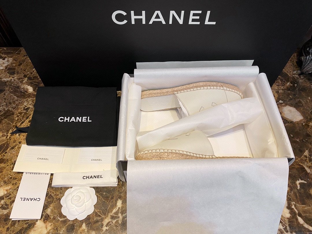 Chanel 白色胎牛皮渔夫半拖 35-36-37-38-39-40-41